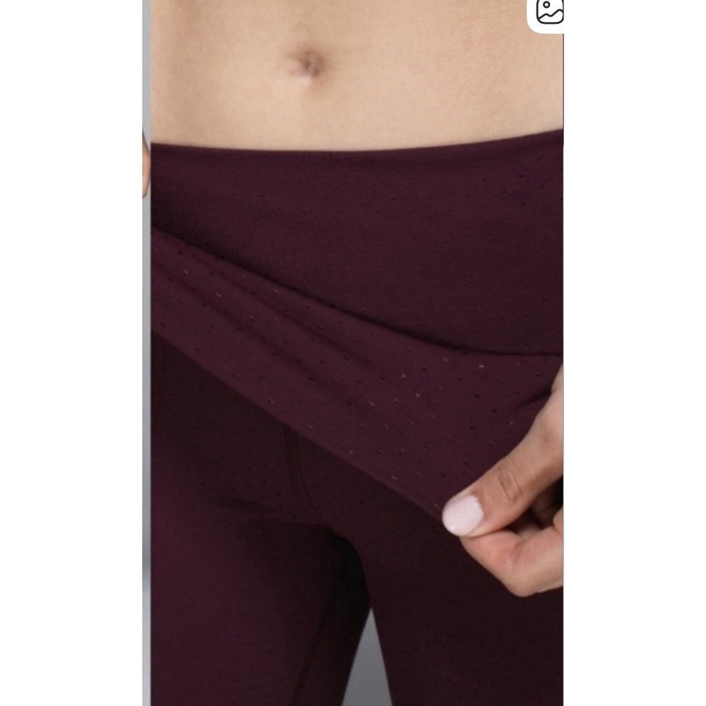 Lululemon Astro Wunder Under Crop Leggings Maroon Women's Size 4 Shine Dot - Picture 14 of 16